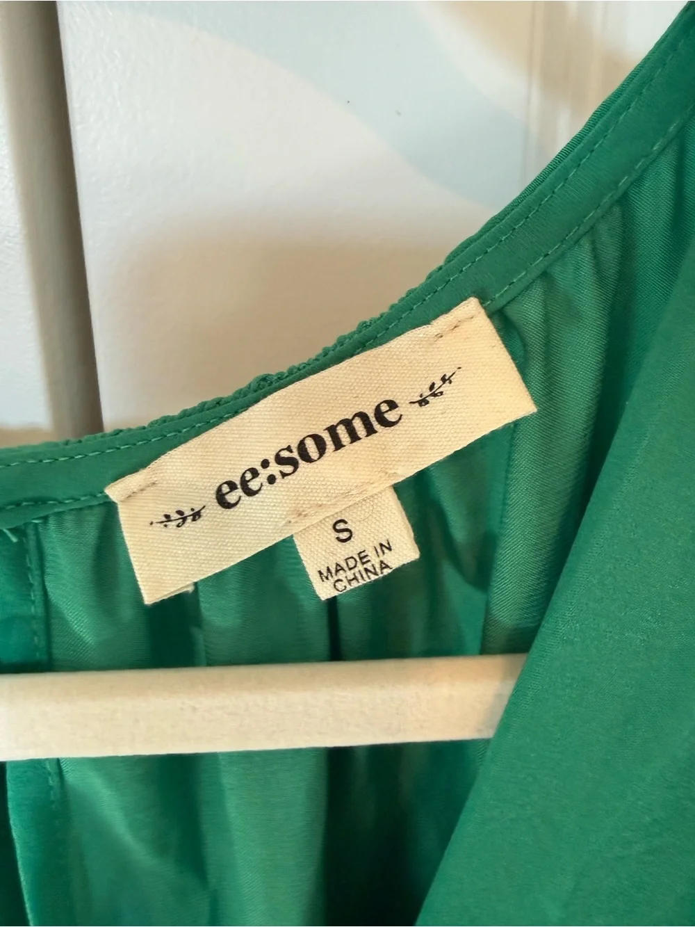 eesome sleeveless maxi